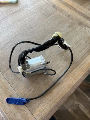 Toyota RAV4 2007 2,4 L tracción delantera columna de dirección asistida eléctrica motor de asistencia de bomba Foto 1 de 4