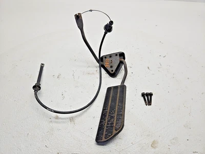 1988-1998 Chevy GMC C/K 1500 Gas Accelerator Pedal OEM - Image 1 of 4