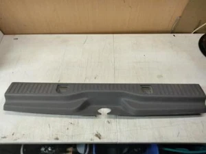 Explorer 2002 a 2005 puerta levadiza placa rasguño panel de ajuste gris 3L24-78404C08 - Imagen 1 de 6