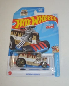 HOT WHEELS 2024 HW CELEBRATIONS RACERS 8/10 - BIRTHDAY BURNER BROWN - Bild 1 von 4