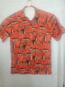 CLEARWATER OUTFITTERS Men's Shirt Orange Fish Print Short Sleeve Size M (A2) - Picture 1 of 7