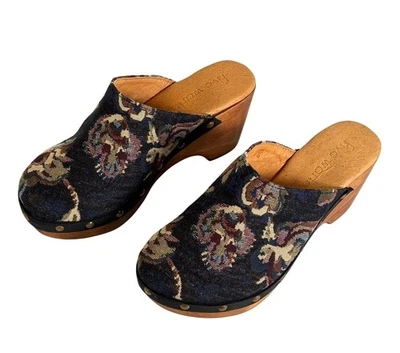 Five Worlds Floral Tapestry Slip-On Clogs Women's 7.5 With Wooden Platform Heel - Image 1 of 4