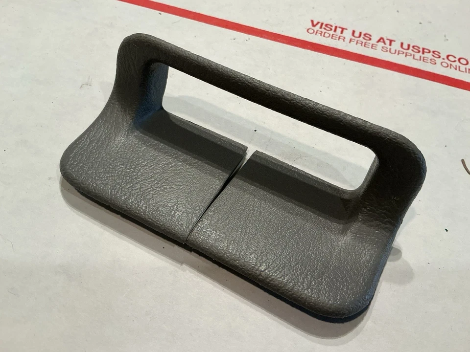 Ford Excursion 2000-2005 gris tercera fila cinturón de seguridad plástico clip carcasa moldura pieza Foto 1 de 3
