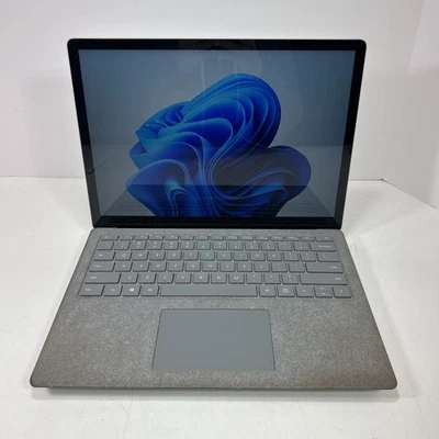 Microsoft Surface Laptop 1769 13.3” táctil i7-7660U 8GB RAM 256GB SSD Win 11 Pro Foto 1 de 4