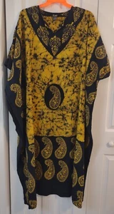 Woman's Black Yellow Kaftan Maxi Dress-Short Sleeve-One Size fits Up to 3X - Picture 1 of 4