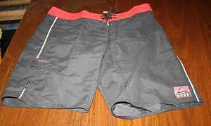 REEF CARIB QUEEN BOARD SHORTS SIZE 28 BLACK NEW WITH TAGS FREE SHIPPING - Picture 1 of 2