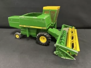 ERTL JOHN DEERE 6600 COMBINE 1:16 SCALE L2846 - Picture 1 of 4