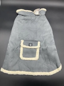 PetRageous Designs Large Soft Faux Fur Lined Dog Coat 100% Polyester 18-21” Back - Picture 1 of 5