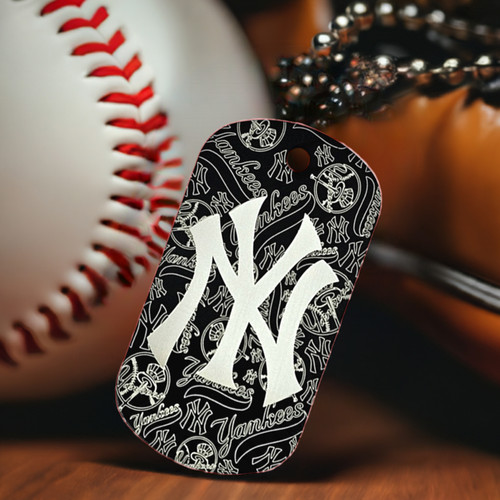 OFF WHITE Ciondolo New York Yankees bianco e nero etichetta cane in metallo con catena a sfera gratuita