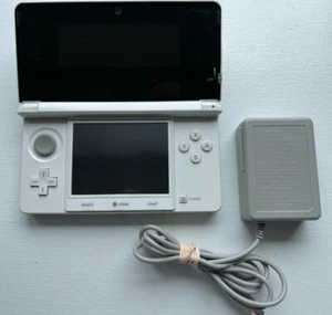 Nintendo 3DS Konsole - reinweiß - japanischer Import - sehr gut - US-Verkäufer - Bild 1 von 3