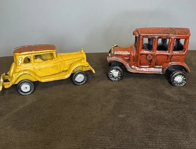 Two (2) Vintage Cast Iron Sedans Model T / Model A Antique Style Foto 1 de 4