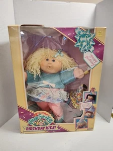 1990 Vintage Cabbage Patch Kids doll Happy Birthday ~ Huberta Gillian - Picture 1 of 17