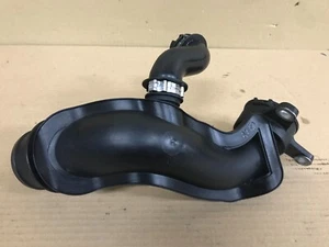Manguera de tubo de admisión de aire Ford Focus Kuga C Max 2,0 diésel DS73-9F805-HD 2015-2018 - Imagen 1 de 12