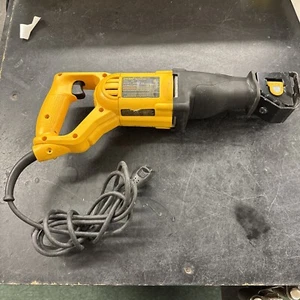 DEWALT DWE304P RECIPROCATING SAW 10 AMP CORDED VARIABLE SPEED 1-1/8" STROKE - Picture 1 of 4