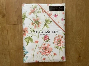 Laura Ashley Wild Meadow Crimson Printed Floral King Size Duvet Cover Set - New - Picture 1 of 5