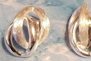 Orecchini vintage Napier tono argento clip on, gioielli di design sc-14 - Foto 1 di 5