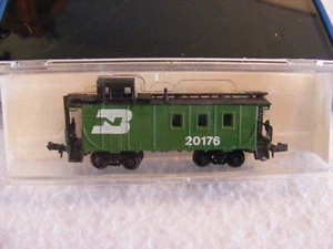 N Scale Model Power Burligton Norther Caboose Rolling Stock USED - Picture 1 of 1