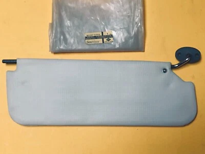 Viseira solar Nissan Datsun 610 Bluebird Right Sunvisor 96400-U0803 genuína nova na caixa - Imagem 1 de 4