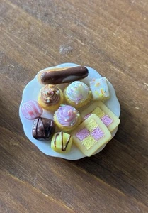 1:12 Miniature Dolls House Food * plate of cakes * Handmade fine quality food - Picture 1 of 2