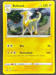 Pokémon Boltund Cosmos Holo 076/202 SSH Sword & Shield LP/NM - Picture 1 of 2
