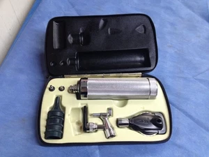 Welch Allyn Otoscope & Ophthalmoscope Set ( battery not included ) - Picture 1 of 9