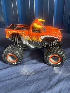 Monster Jam Orange El Toro Loco de gran tamaño 1:24 Die Cast Monster Truck Hot Wheels - Imagen 1 de 4