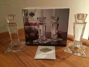 Coppia di candelabri Godinger Shannon 5 5/8" alti cristallo Impero 15505 ~ nuovi con scatola come nuovi - Foto 1 di 10