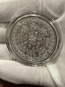 2 oz .999 Fine Silver Aztec Calendar *IN A CAPSULE * FREE SHIPPING IN THE USA * - Picture 1 of 2
