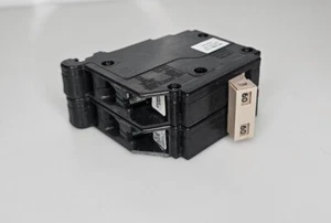 Eaton CH260 Plug-On Mount Type CH Circuit Breaker 2-Pole 60 Amp 120/240 Volt AC - Picture 1 of 6