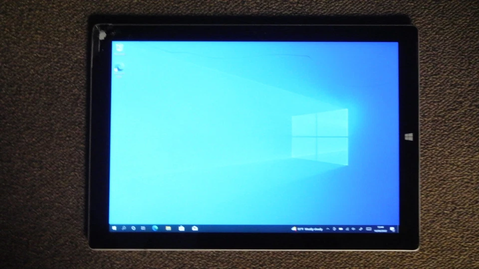 Microsoft Surface Pro 3 1631 i5-4300u 1.9-2.5 Ghz 4 GB 128 SSD apenas para peças - Imagem 1 de 4