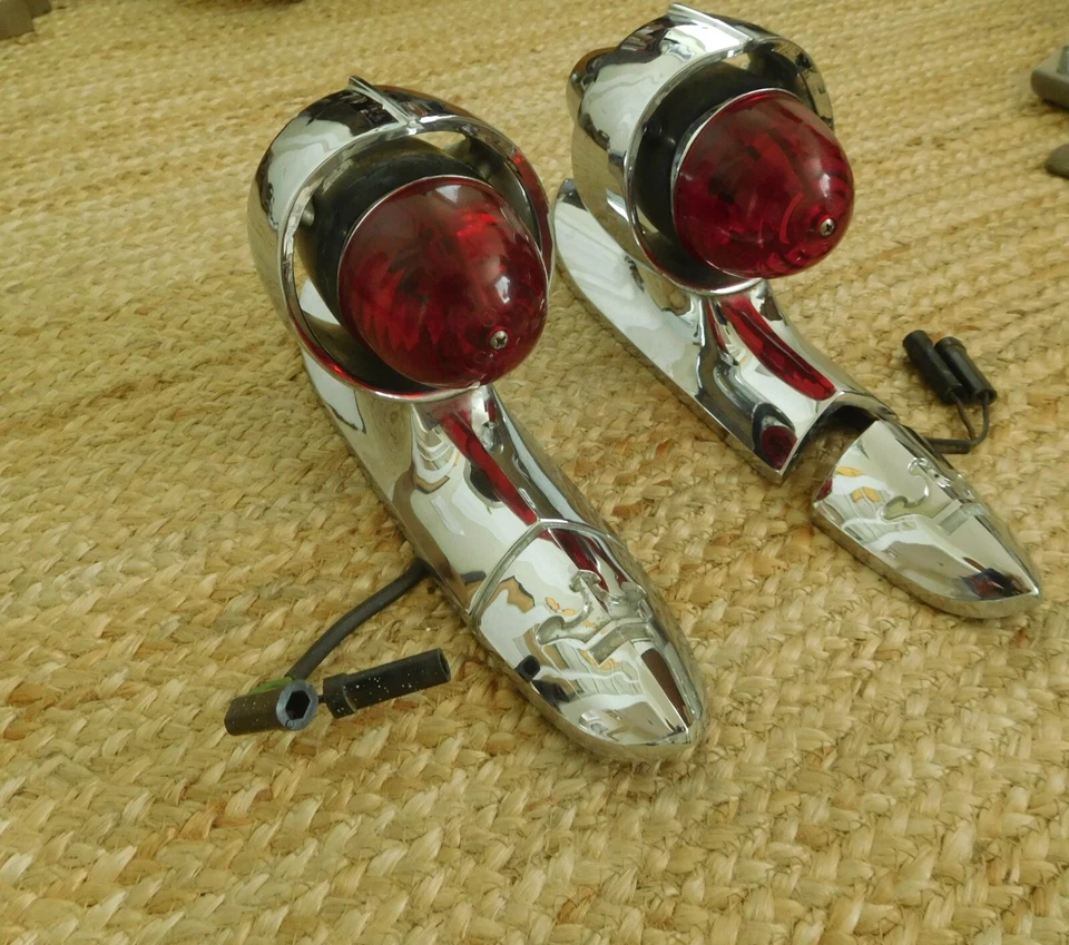 1956 CHRYSLER IMPERIAL TAIL LIGHT ASSEMBLIES LH RH MOPAR DPCD C73 GUN SIGHT - Image 1 of 4