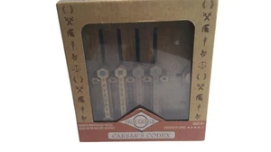 True Genius Caesar's Codex Holzpuzzle Box Roman Brainteaser Spiel Alter 8+ Neu - Bild 1 von 2