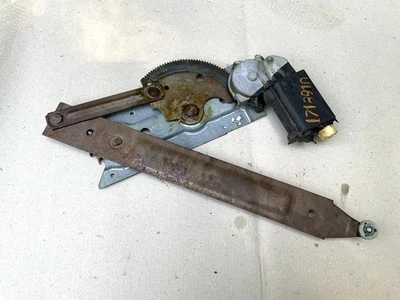 1974-1976 Cadillac Eldorado FRONT DOOR WINDOW GLASS REGULATOR & Motor Right Side - Image 1 of 4