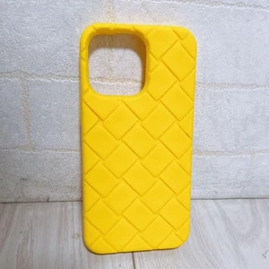 Bottega Veneta iPhone 14 Pro Case Rubber Protective Cover Luxury Designer - Photo 1 sur 6