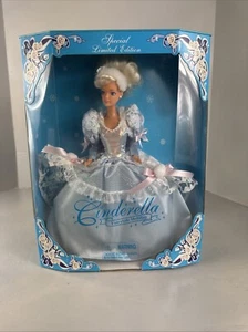 NRFB Cinderella Fairytale Holiday 1997 Jakks Pacific White Gown Accessories - Picture 1 of 2