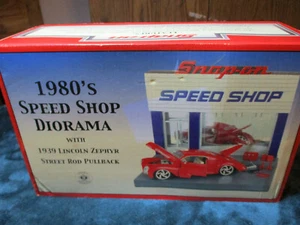 Crown Premiiums Snap-On 1980's Speed Shop Diorama &'39 Lincoln Zephyr Street Rod - Picture 1 of 8