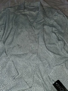 JH Collectibles Long Sleeve Cuffed Blouse Women's Size 14 - Picture 1 of 4