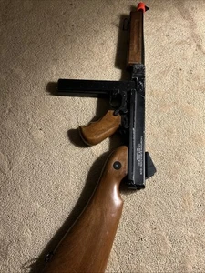 Air soft Thomson Sub machine Gun - Picture 1 of 2