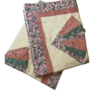 Vintage PAIR Quilted Grandmothers Fan Pillow Shams 26x31 Cotton Pink floral - Picture 1 of 7