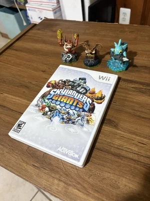 TESTED BUNDLE LOT MINT DISC COMPLETE! W/ FIGURES Skylanders Giants Nintendo Wii - Image 1 of 4