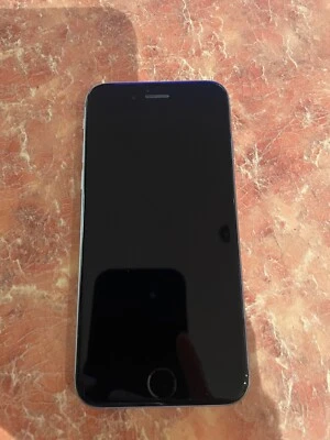 Apple iPhone 6 64GB (Unlocked) Smartphone - Space Grey - Image 1 of 3