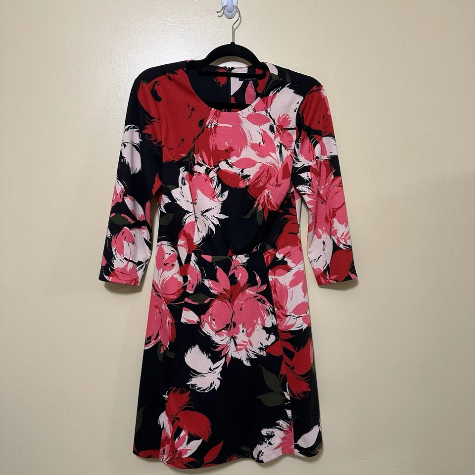 Trina Turk Women’s Medium Red Pink Floral 3/4 Sleeve Knee Length A Line Dress - Image 1 of 4