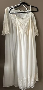 Henson Kickernick Size 34 Peignoir Set White Chiffon Gown Robe Vintage READ DESC - Picture 1 of 24