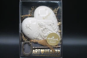 Hallmark Weihnachtsschmuck Kunst der Herzen Gold Krone Demdaco Neu im Karton PT15 - Bild 1 von 5