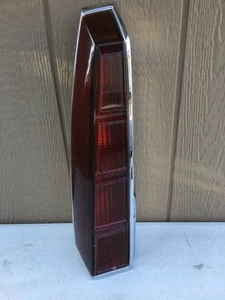 1984–92 Lincoln Mark VII LSC Taillight 50% OF LISTED PRICE THROUGH MAKE OFFER! - Picture 1 of 6
