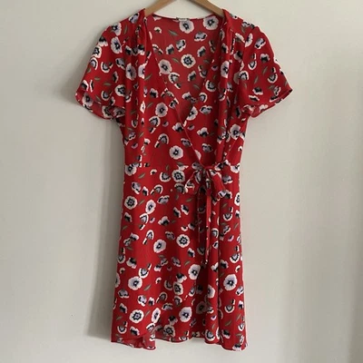 Vestido de Verano J Crew Envolvente Talla 8 Rojo Floral Corbata Cinturón Artístico Divertido Natación Envoltura Coqueto Foto 1 de 4