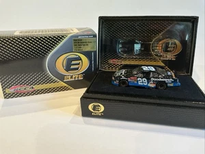 Kevin Harvick #29 GM Goodwrench 2002 Monte Carlo Elite E.T. Diecast 1:64 Elite - Picture 1 of 5