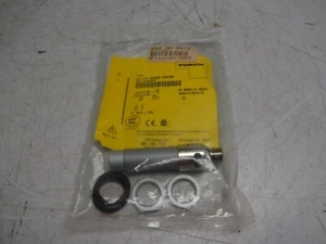 Turck NI8-GT18-ADZ30X2-B3331/S34 NI8GT18ADZ30X2B3331S34 4209101 New - Picture 1 of 11