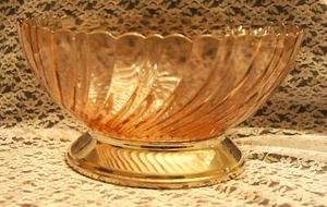 Pink ROSALINE Swirl ARCOROC Serving Bowl With Silver Plate Pedestal Base - Picture 1 of 6