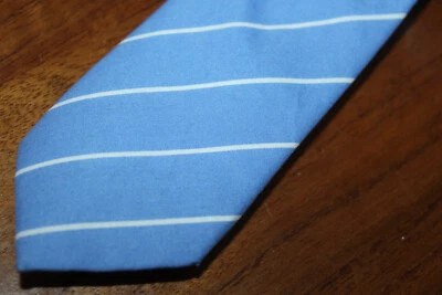 CORBATA ORIGINAL PINGÜINO PARA HOMBRE 100% ALGODÓN FLORAL RAYAS AZUL Y BLANCO Foto 1 de 4